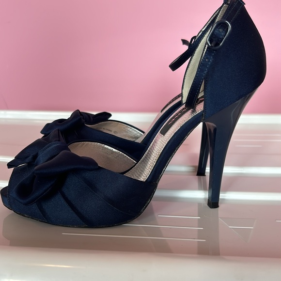 Navy blue satin heels - Picture 2 of 4